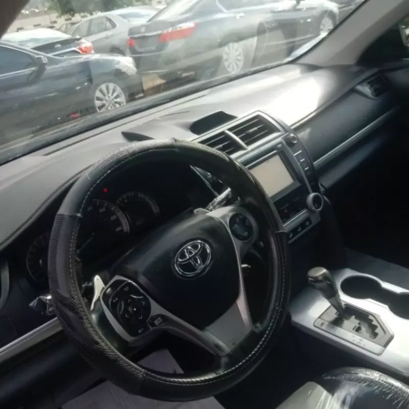 TOYOTA Camry   - 2012