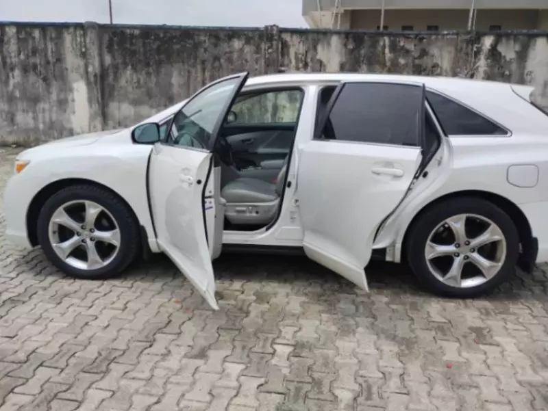 Toyota Venza - 2011