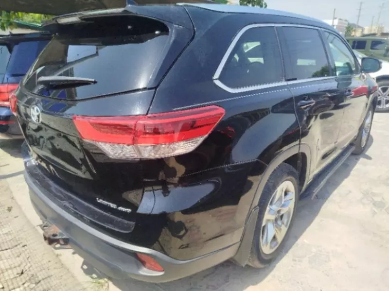 TOYOTA Highlander   - 2015