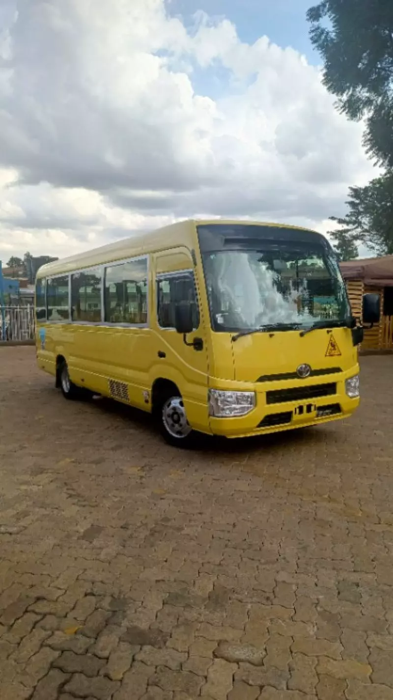 Toyota Coaster   - 2019