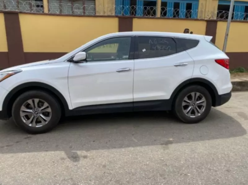 Hyundai Santa Fe Sport   - 2016