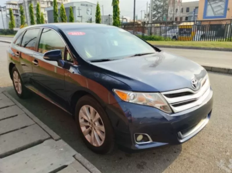 Toyota Venza   - 2015