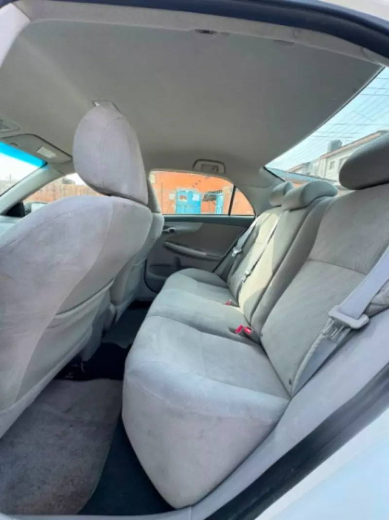 Toyota Corolla   - 2010