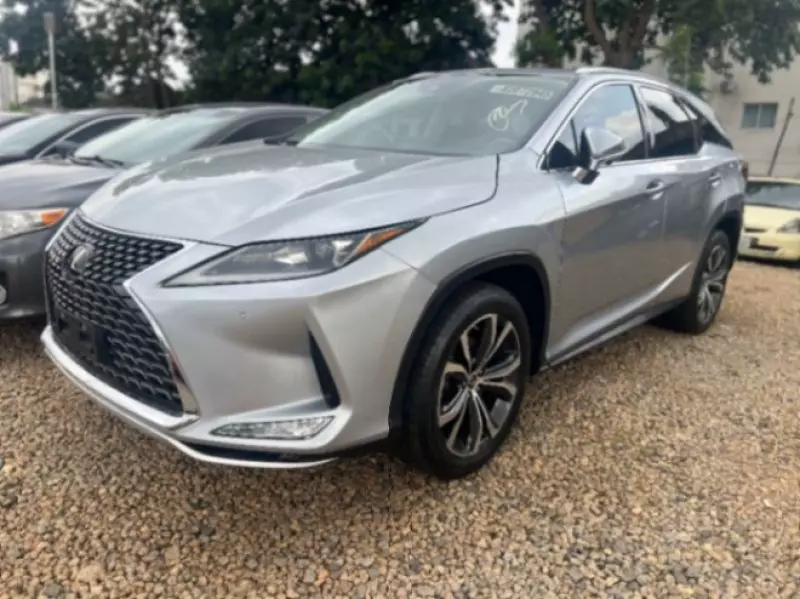 Lexus RX   - 2022