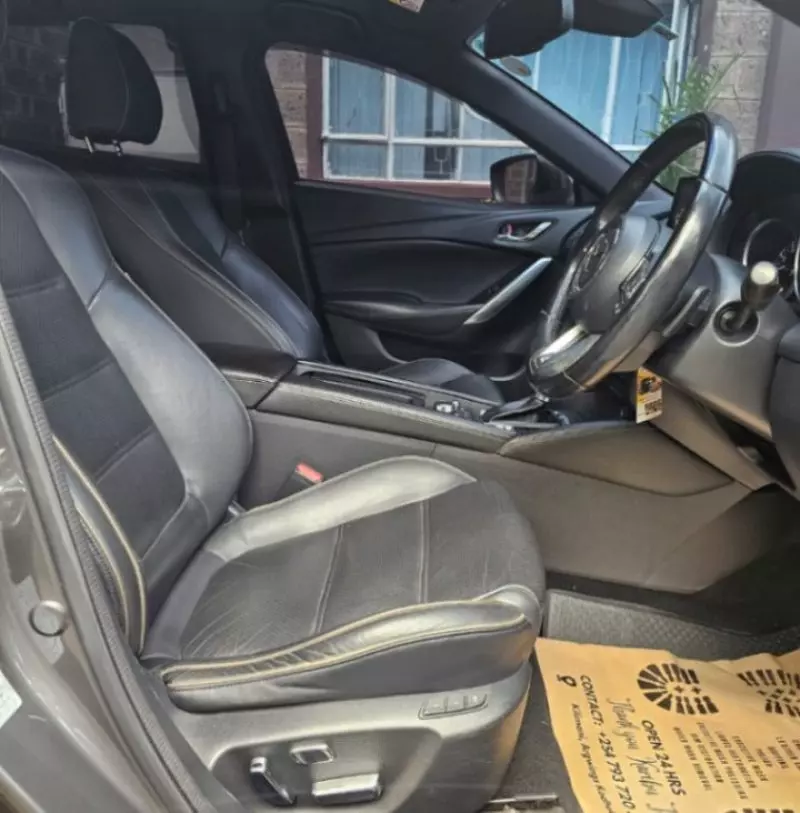 Mazda Atenza    - 2017