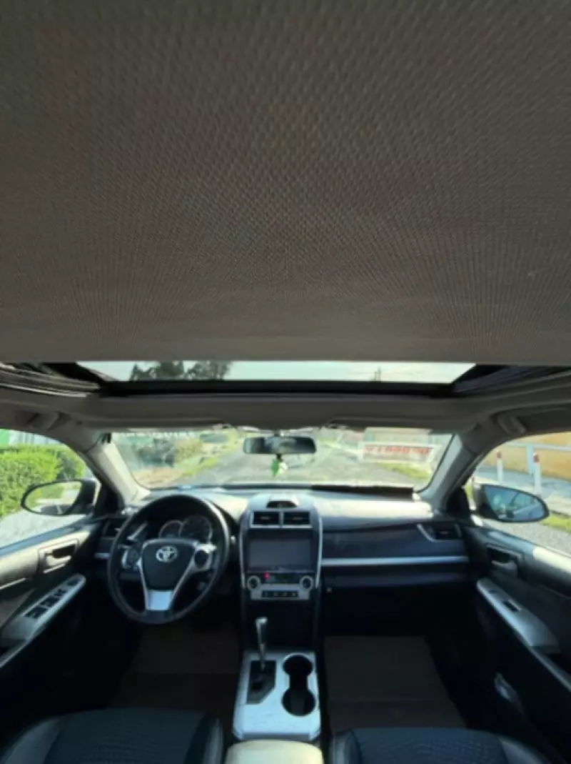 TOYOTA Camry - 2014