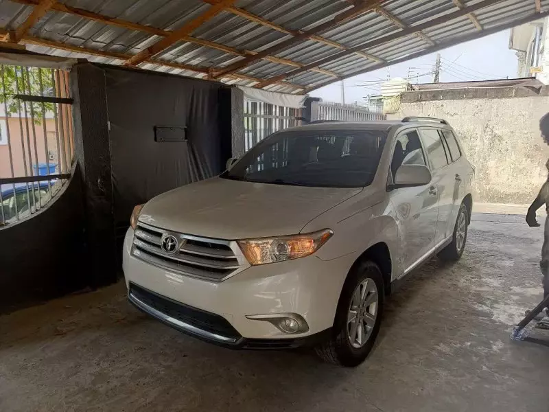 TOYOTA Highlander - 2011