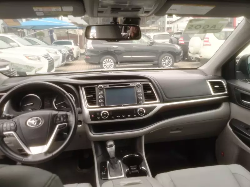 TOYOTA Highlander - 2014