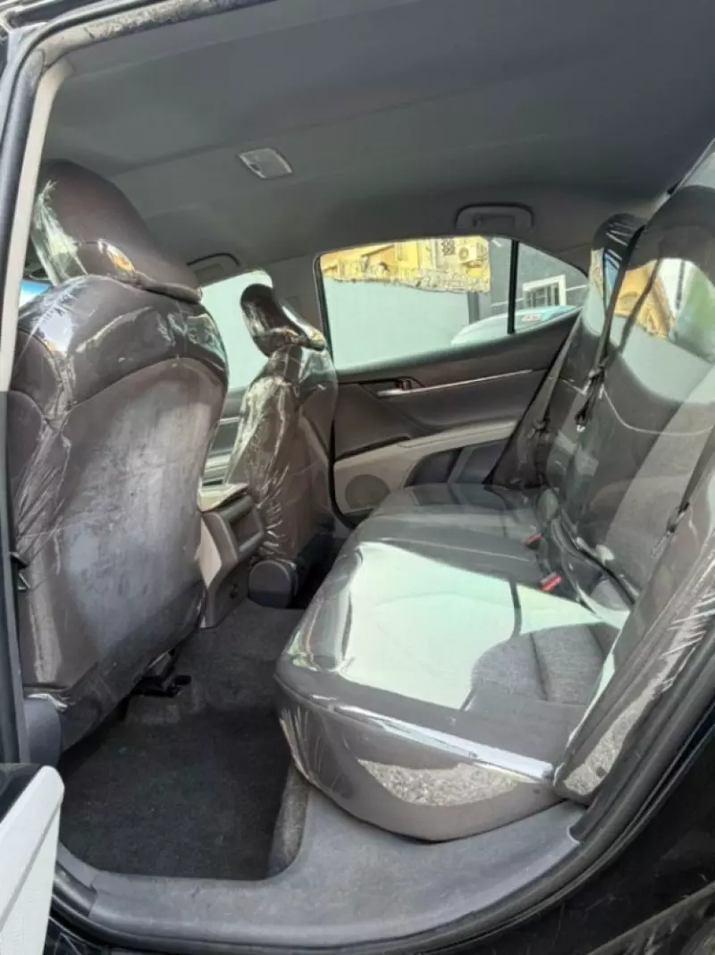 Toyota Camry   - 2018