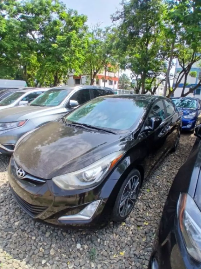 Hyundai Elantra - 2016