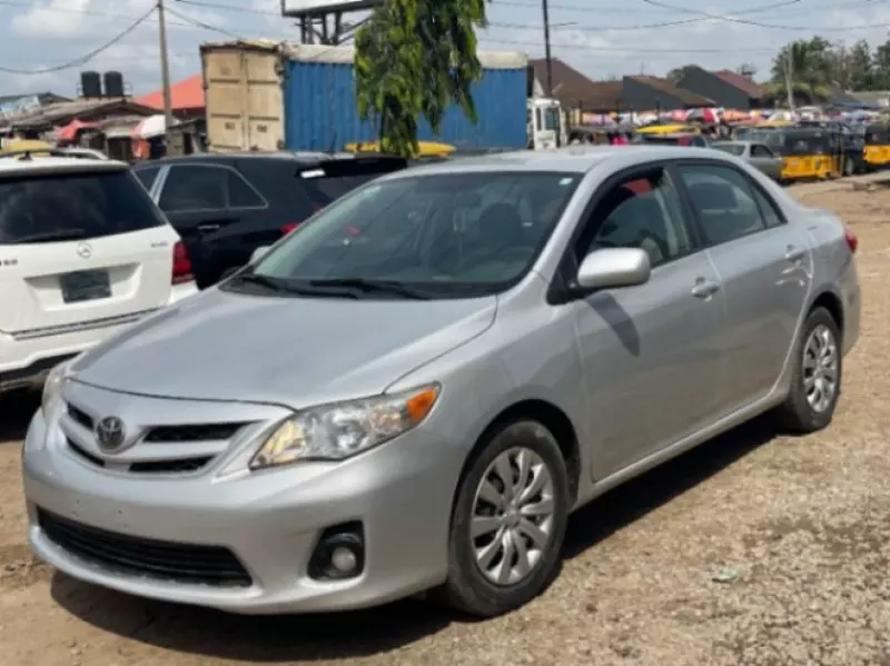 Toyota Corolla   - 2012