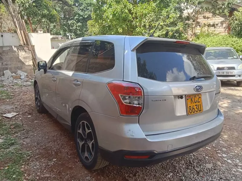 Subaru Forester   - 2013