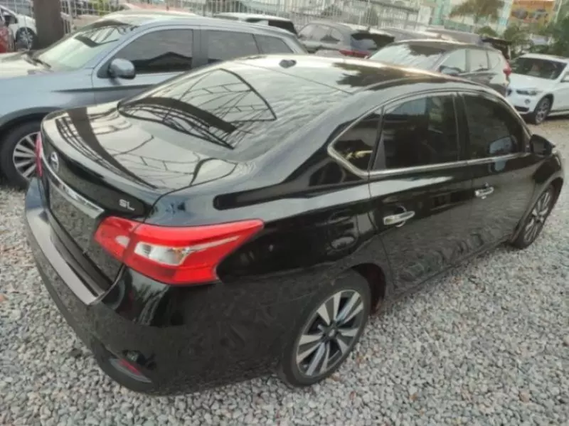 Nissan Sentra   - 2018