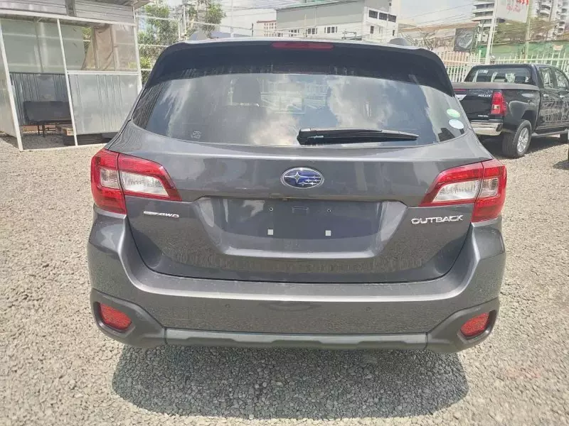 Subaru Outback - 2019