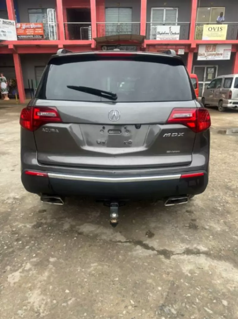 Acura MDX   - 2011