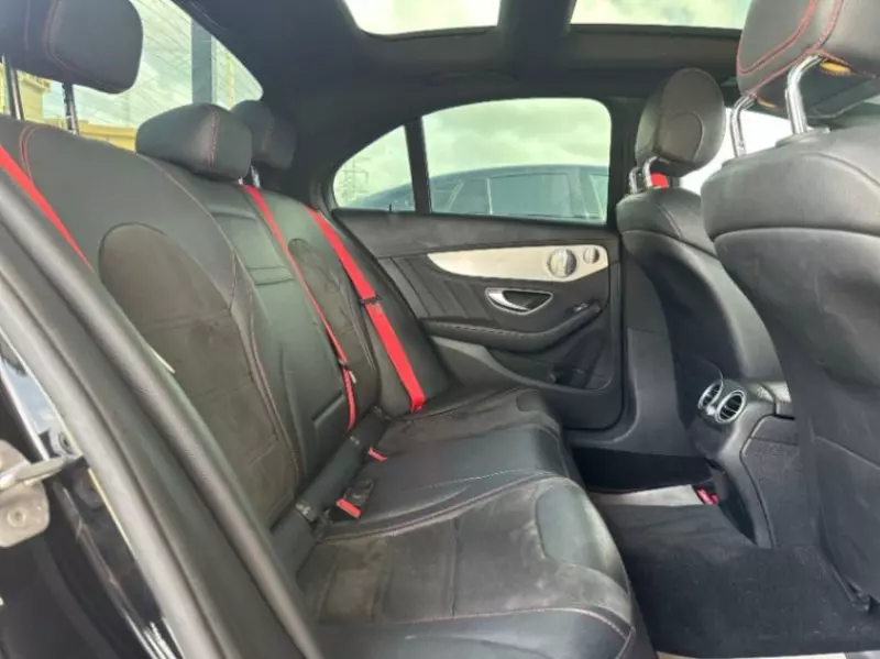 Mercedes-Benz C-class   - 2012