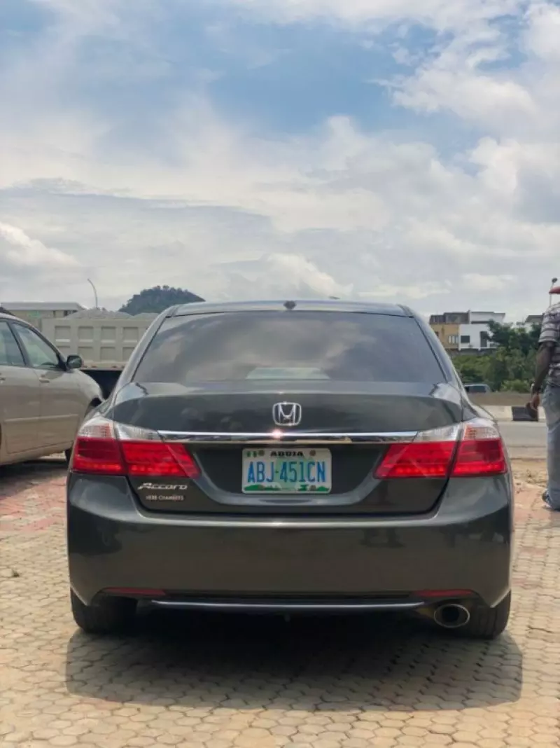 Honda Accord   - 2013