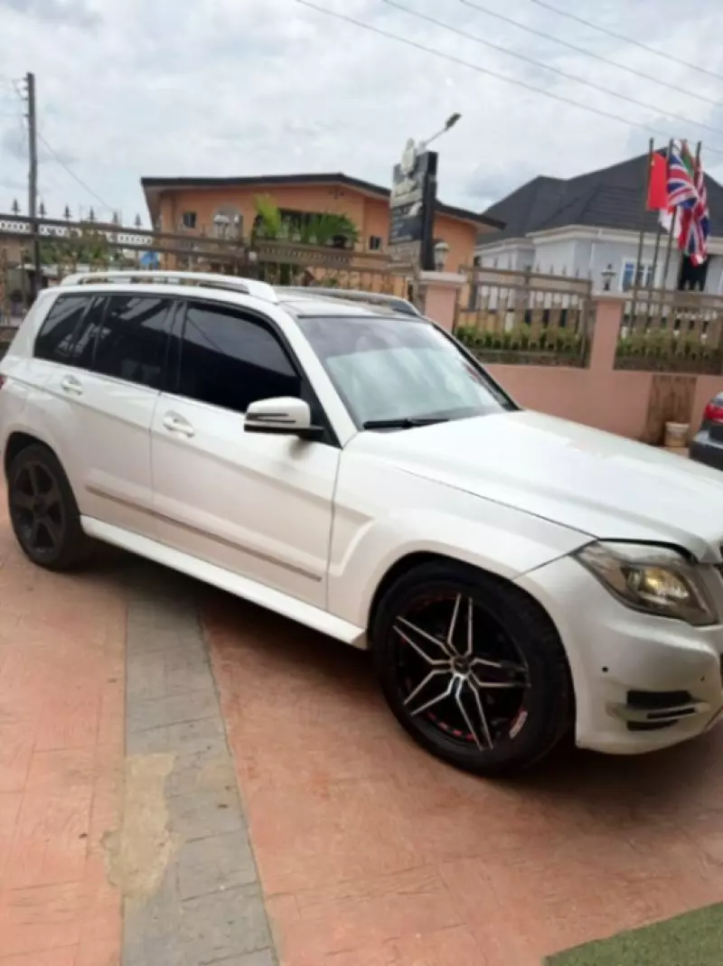 Mercedes-Benz GLK 350 - 2010