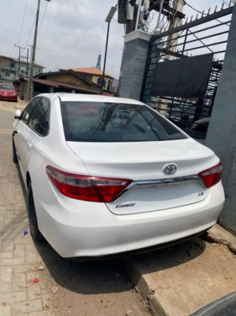 Toyota Camry   - 2015
