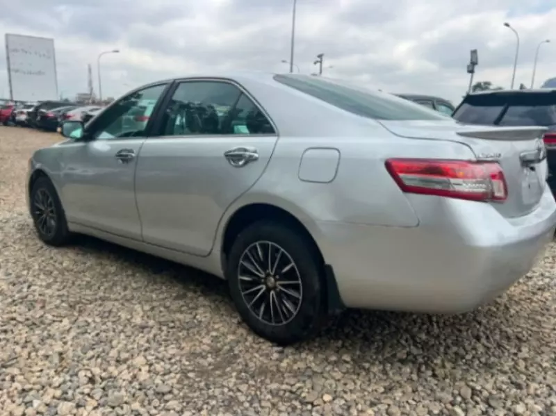 TOYOTA Camry   - 2011
