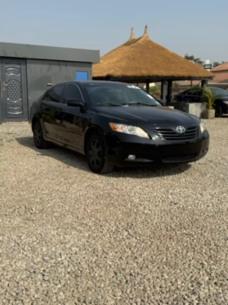 Toyota Camry   - 2008