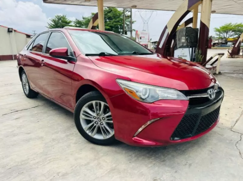 Toyota Camry   - 2015