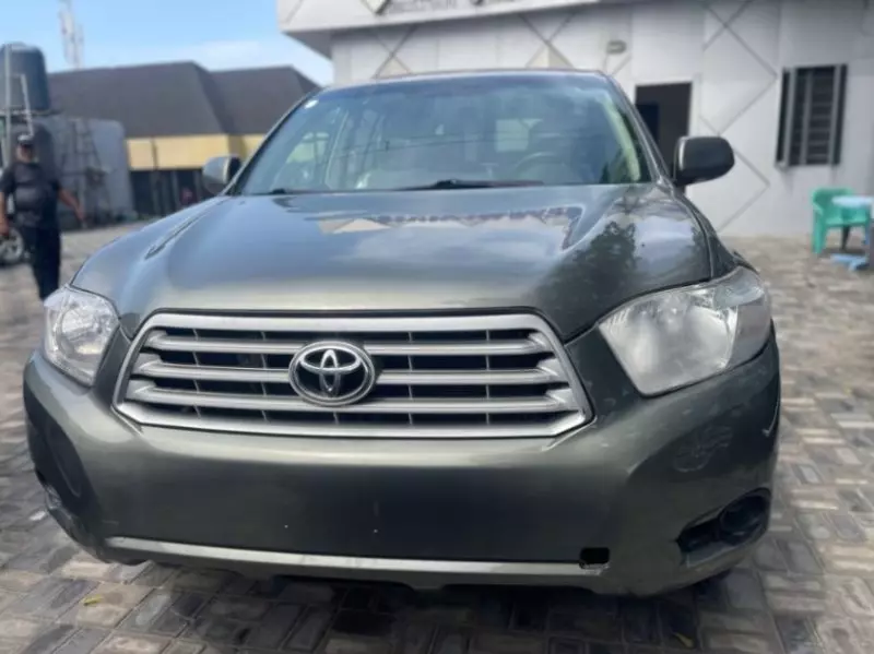 Toyota Highlander - 2010