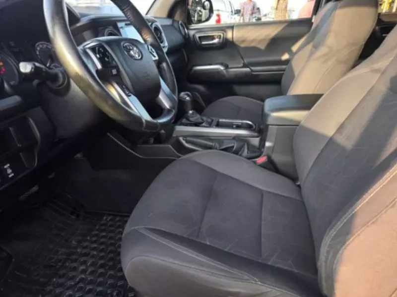 TOYOTA Tacoma   - 2016