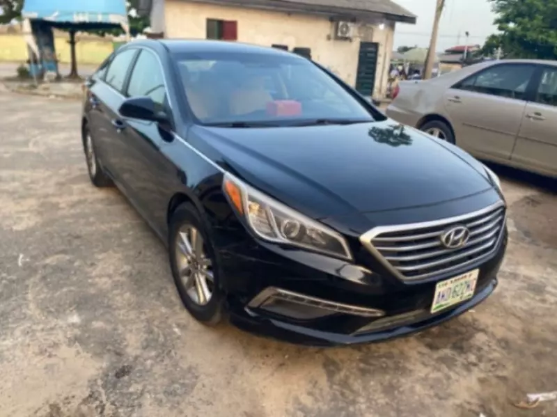 Hyundai Sonata - 2015