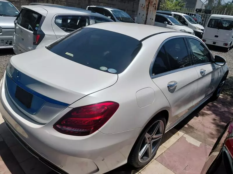Mercedes-Benz C 180 - 2016