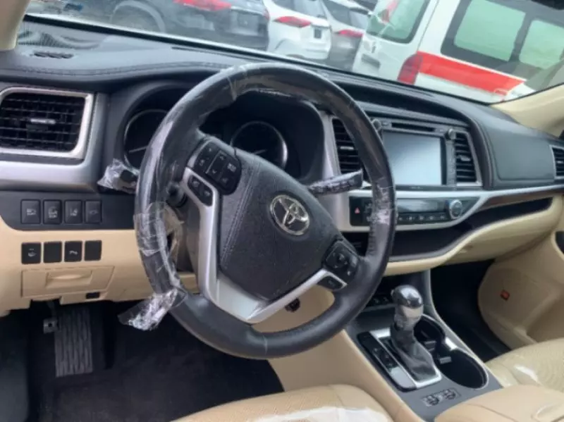 Toyota Highlander   - 2009