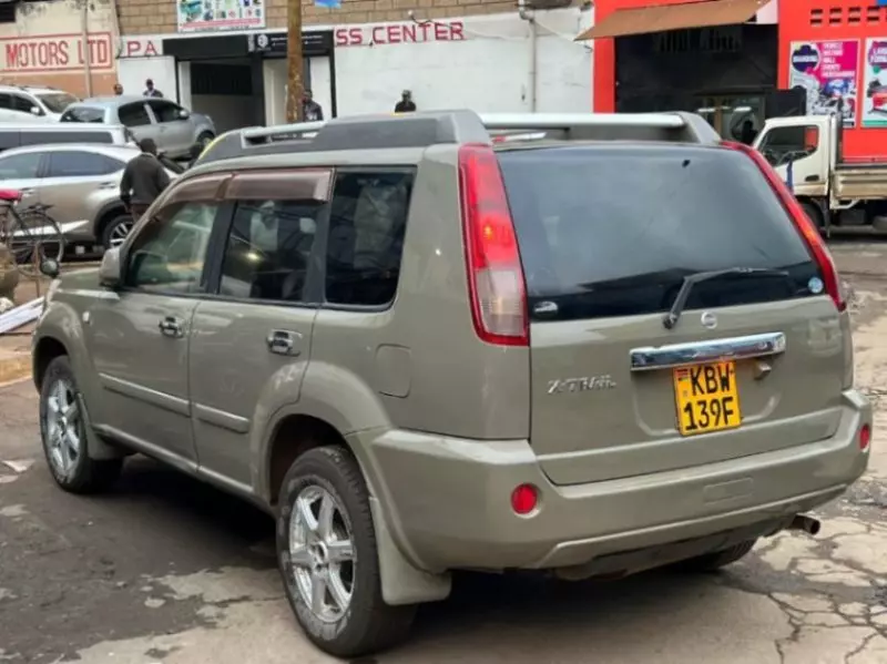 Nissan X-Trail   - 2006