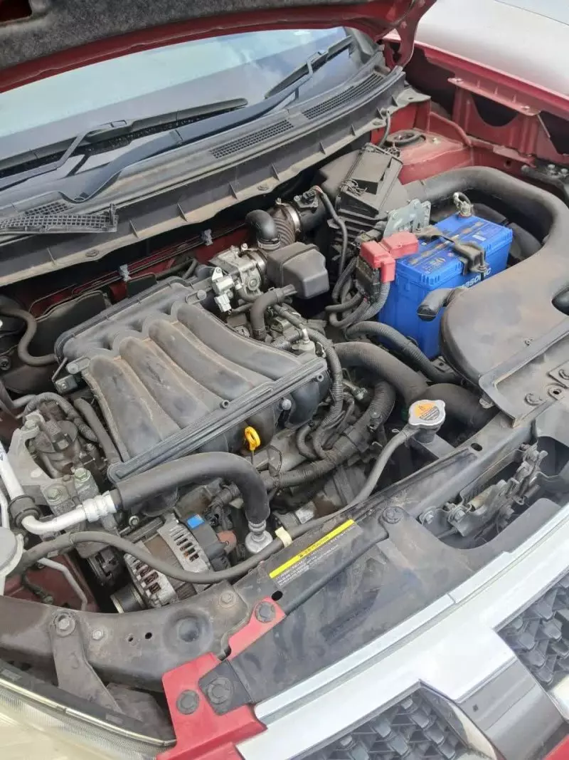 Nissan X-Trail - 2012