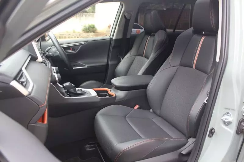 TOYOTA RAV 4   - 2019
