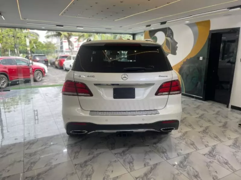 Mercedes-Benz GLE-Class   - 2017