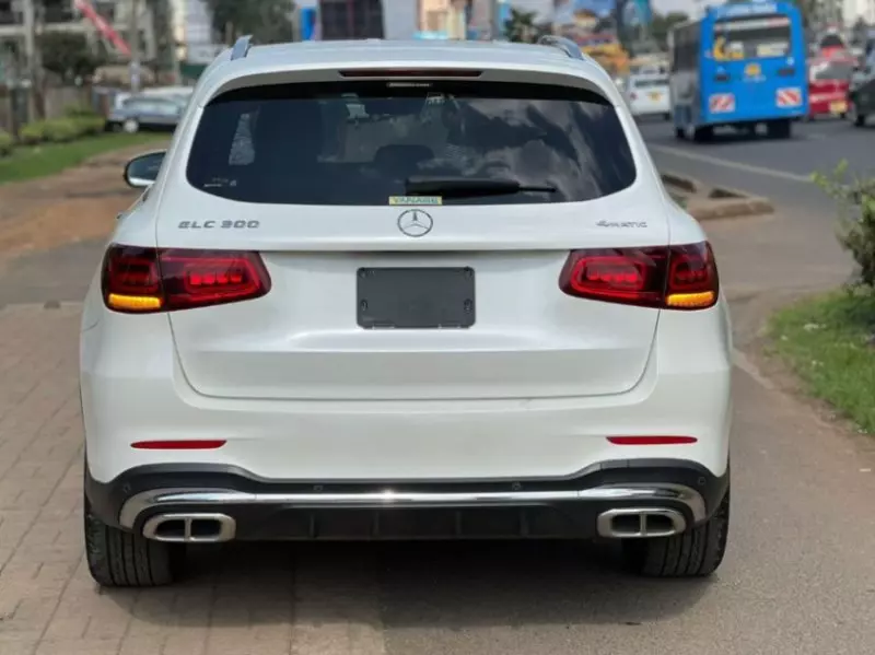 Mercedes-Benz GLC 300   - 2020