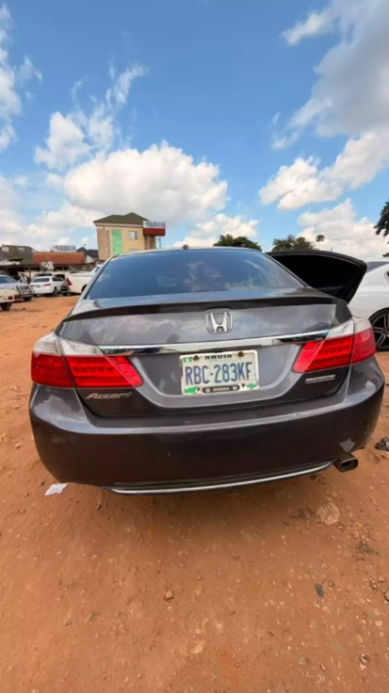 Honda Accord   - 2013