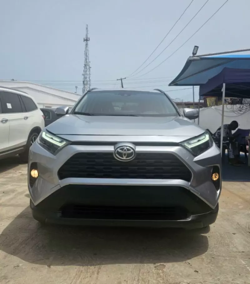 Toyota RAV4 - 2024