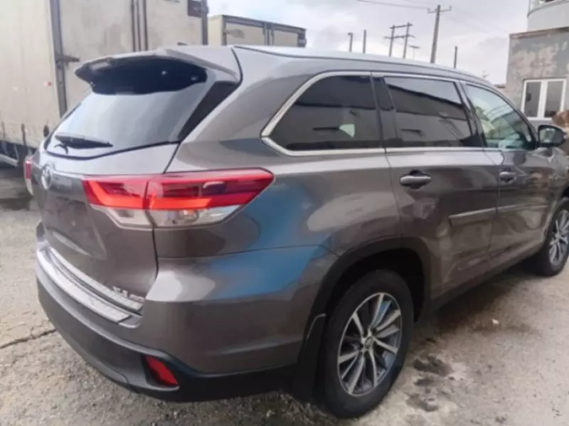 TOYOTA Highlander   - 2019