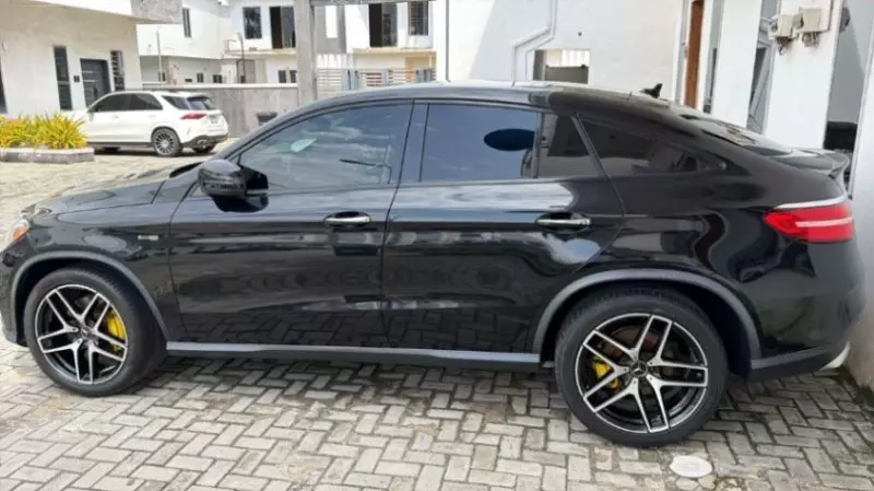 Mercedes-Benz GLE 43 AMG   - 2017