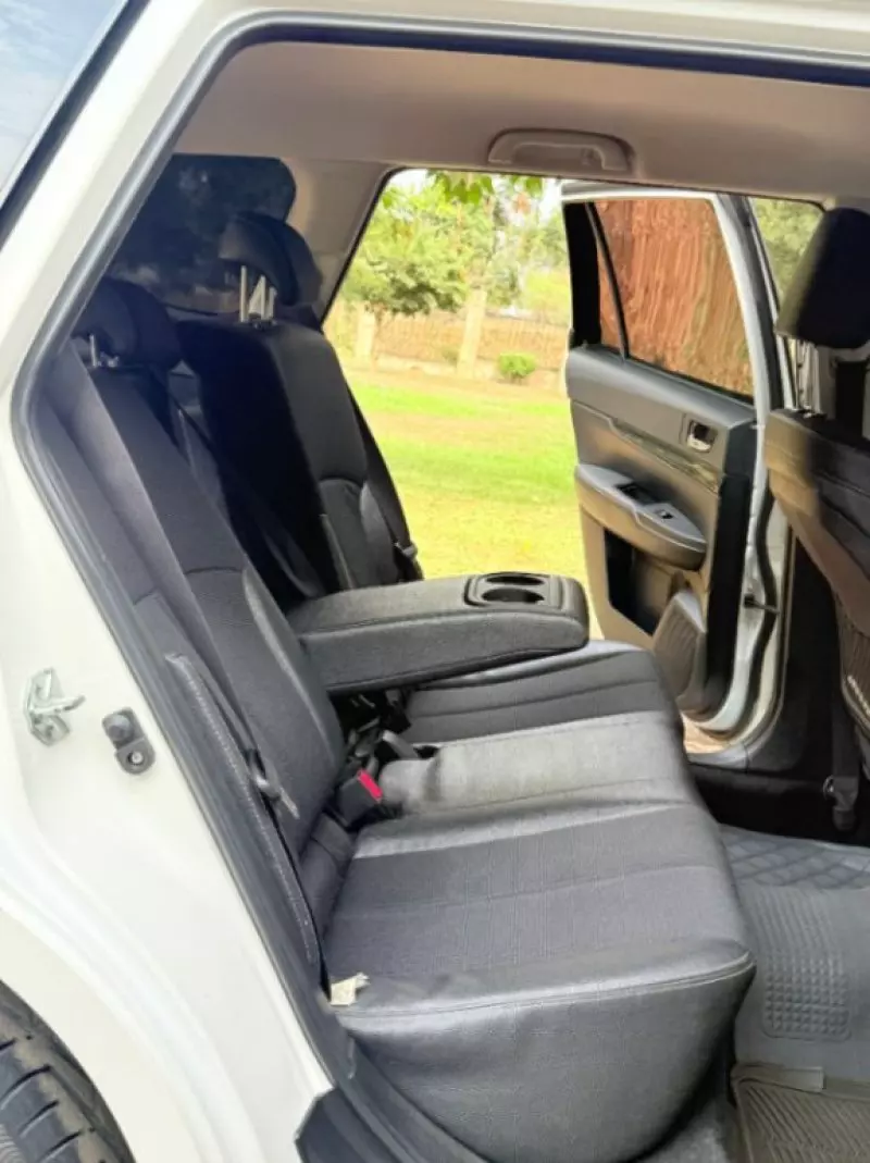 Subaru Legacy   - 2014