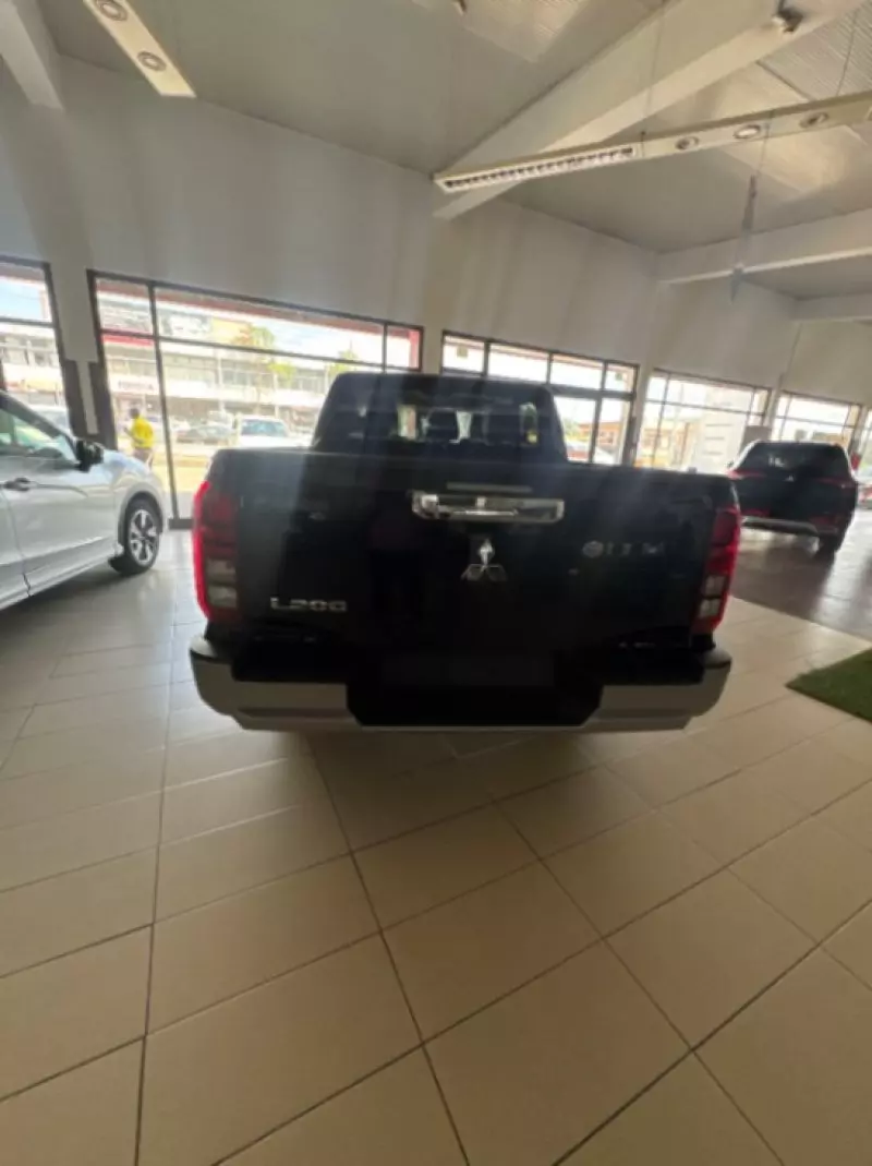 Mitsubishi L200   - 2025