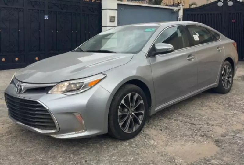 TOYOTA Avalon   - 2016