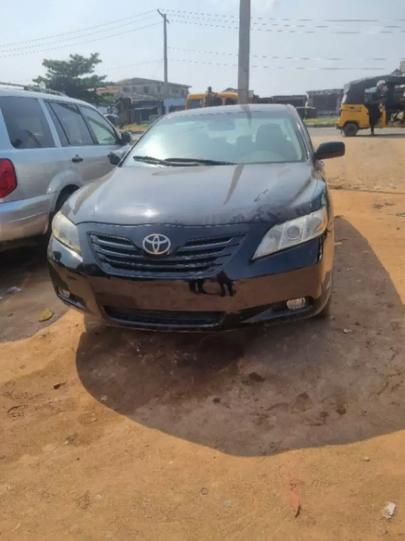 Toyota Camry   - 2008