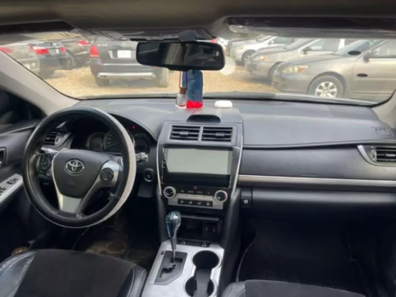 Toyota Camry   - 2012