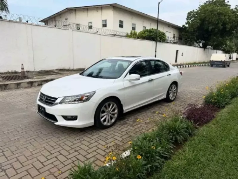 Honda Accord   - 2014
