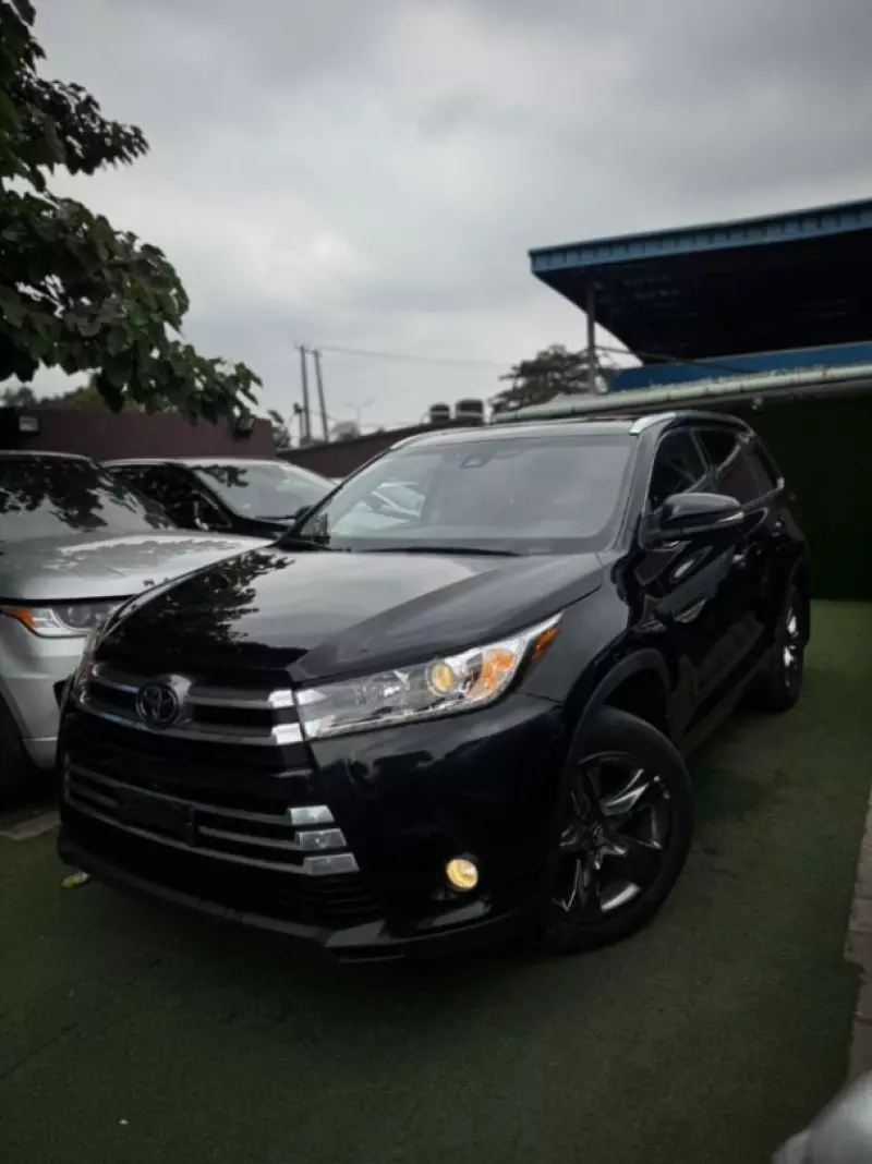 Toyota Highlander   - 2018