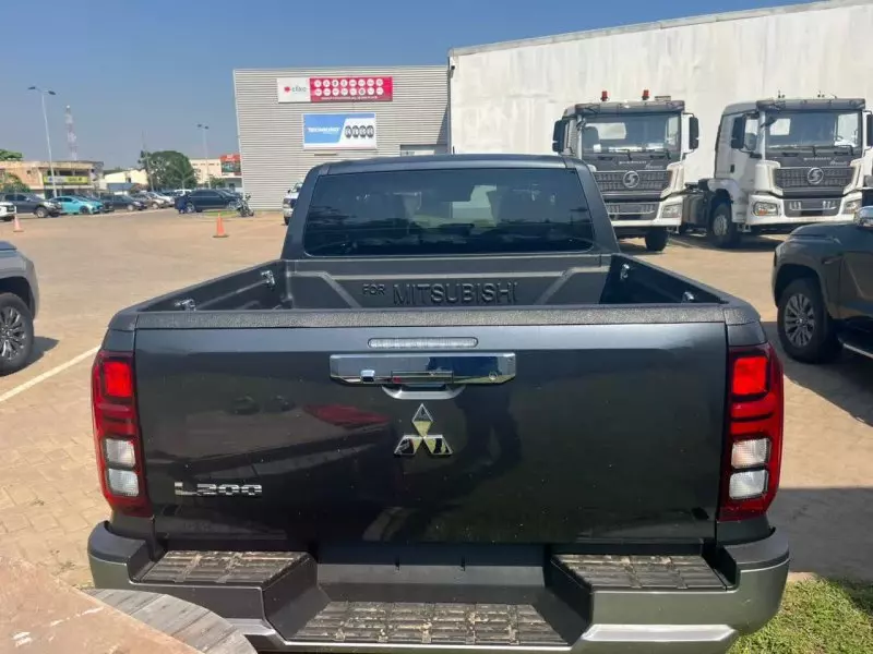 Mitsubishi L200 D/C Sportero A/T   - 2025