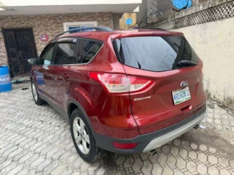 Ford Escape - 2013