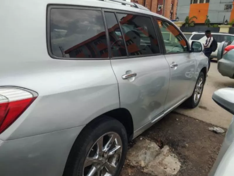 Toyota Highlander   - 2008